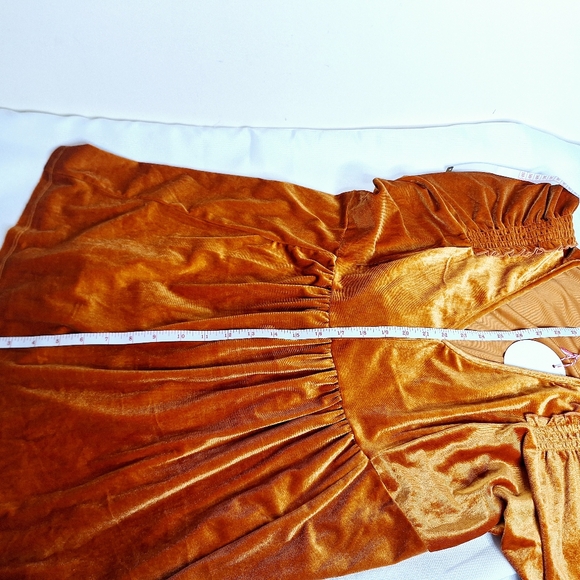 NWT Umgee brand " The Bohemian in Orange Velour" tunic shirt size Large. - Picture 4 of 9